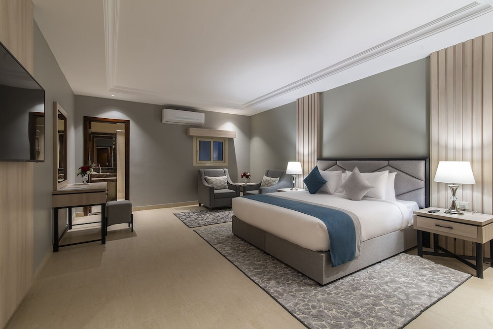 فندق انالة تبوك(Enala Hotel Apartments- Tabuk) 6/33