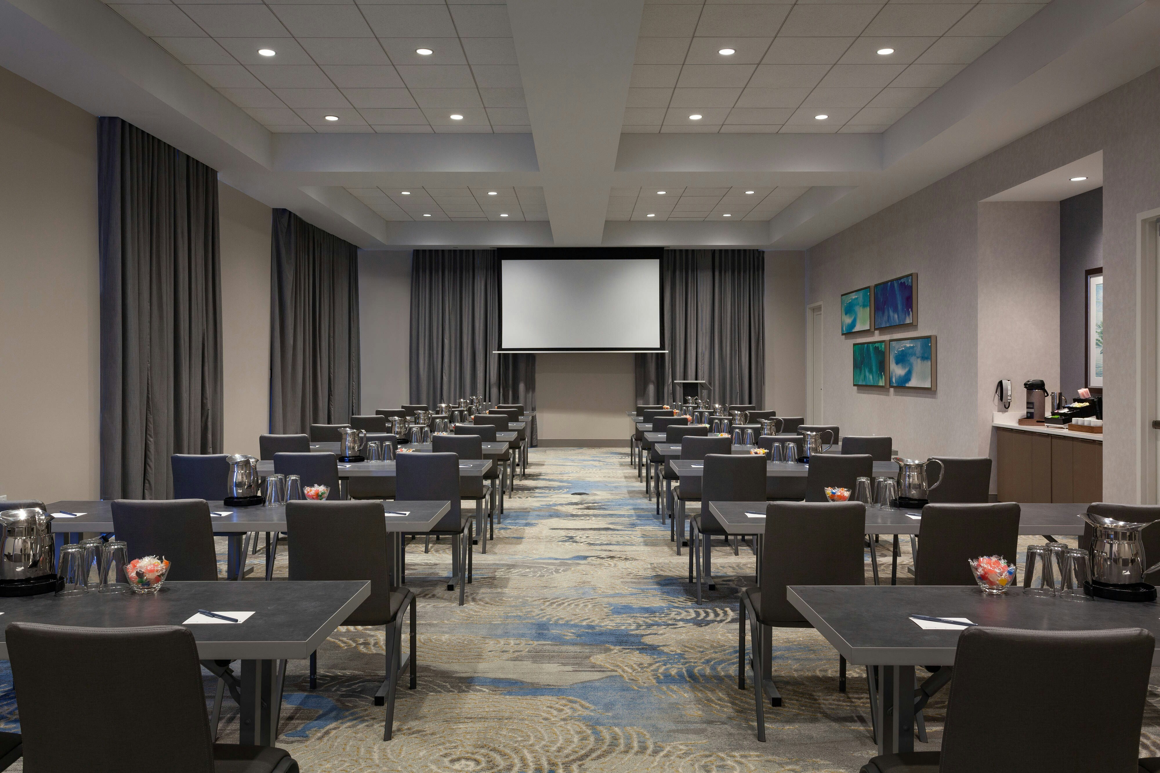 Springhill Suites Orlando At Millenia 33/40