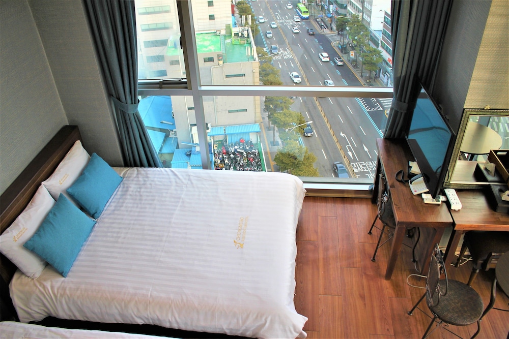Myeongdong Merlin Hotel 22/65
