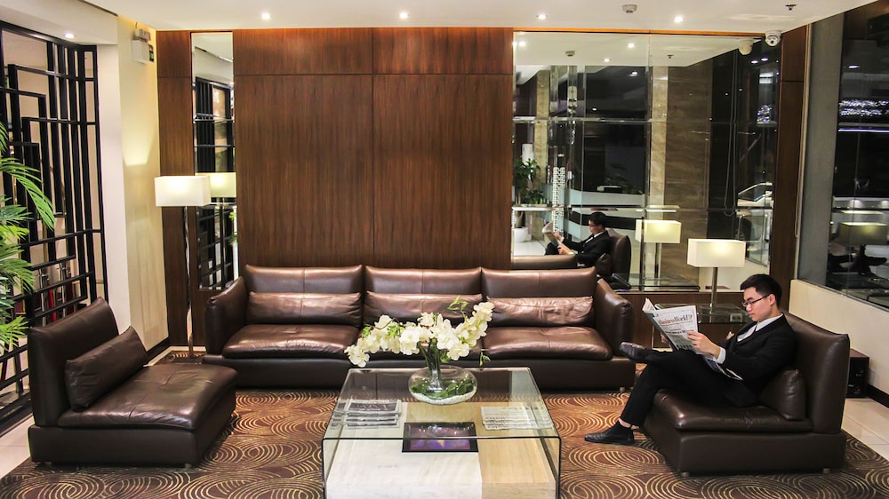 Brentwood Suites 25/38