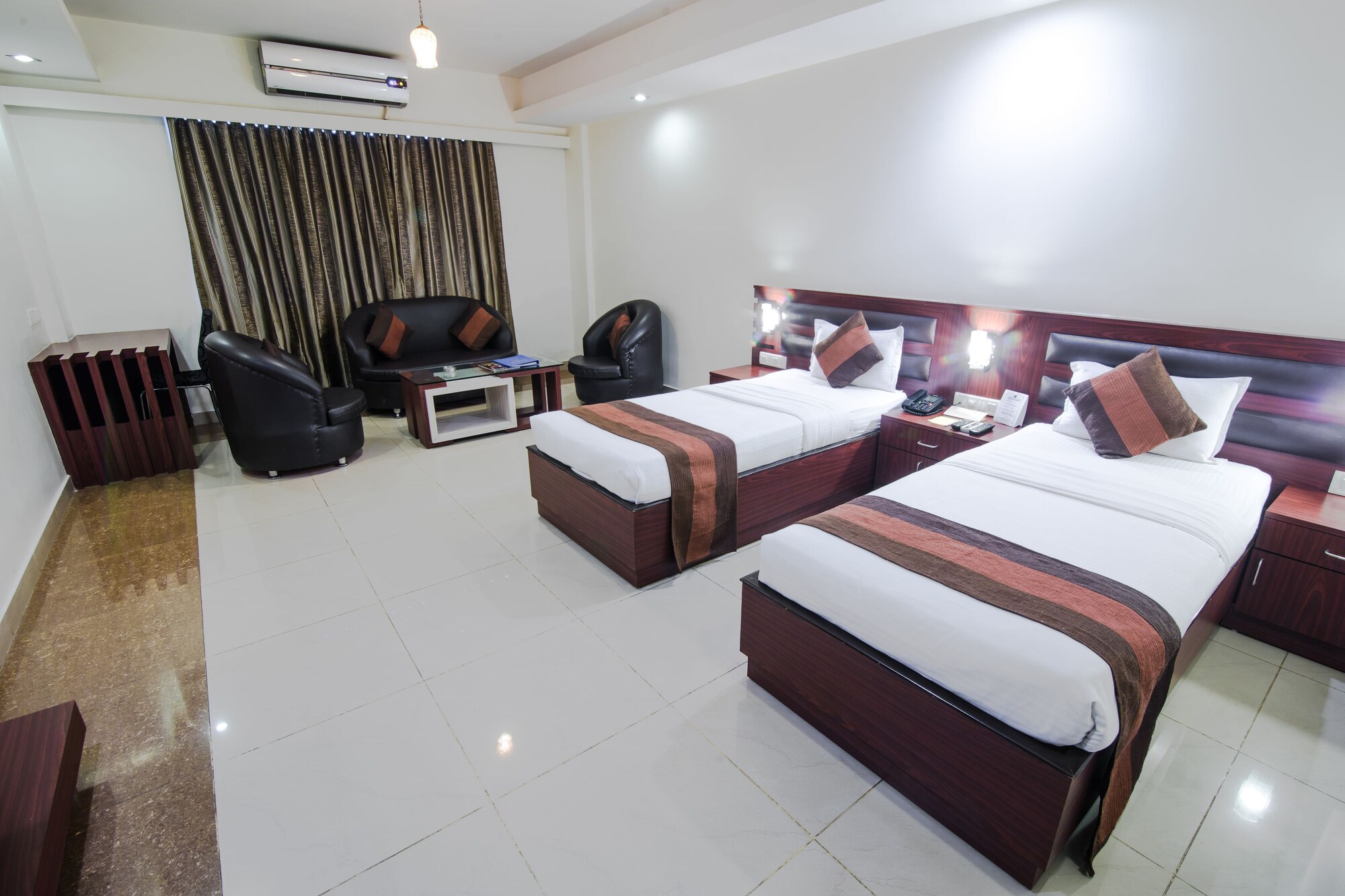 1 Bedroom, Premium, Twin Beds