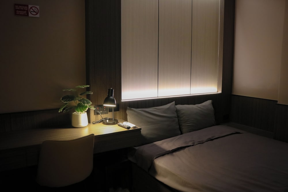 Max Hotel 42/63