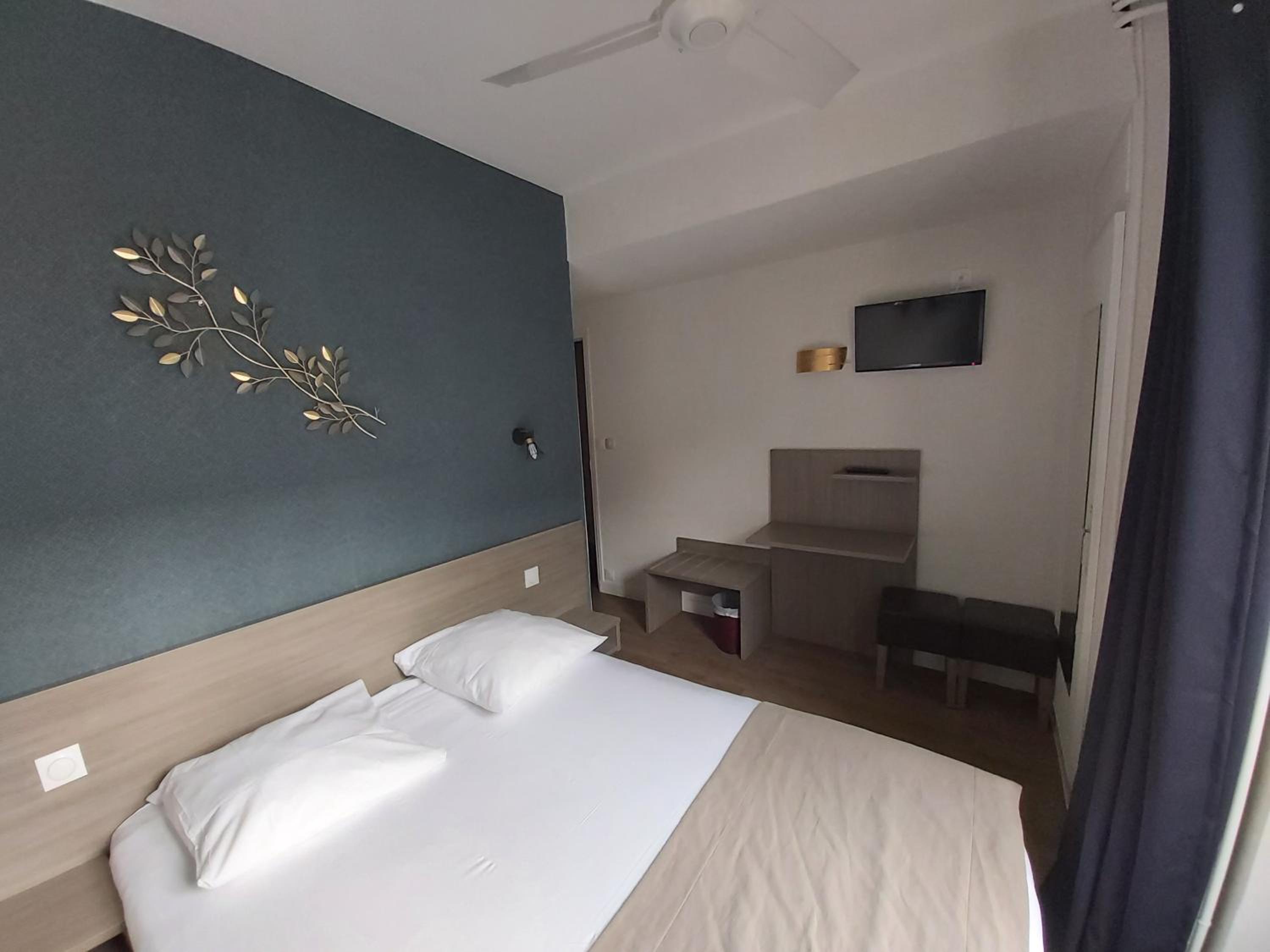 HOTEL EIFFEL KENSINGTON 18/52