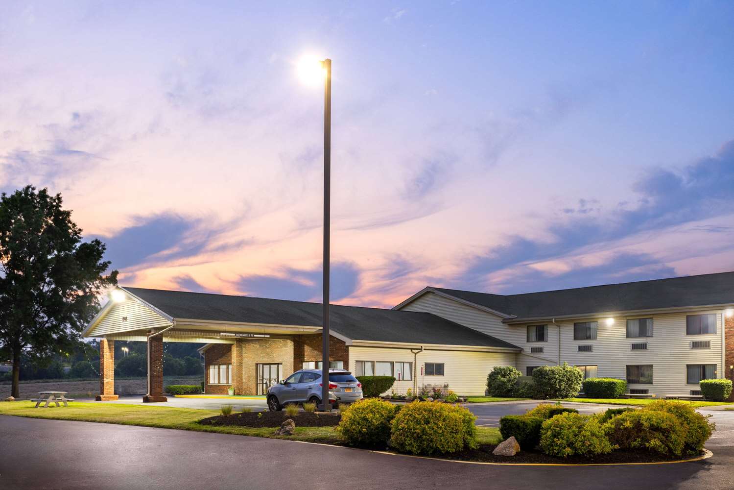 Super 8 By Wyndham Henrietta/Rochester Area in HENRIETTA - NY