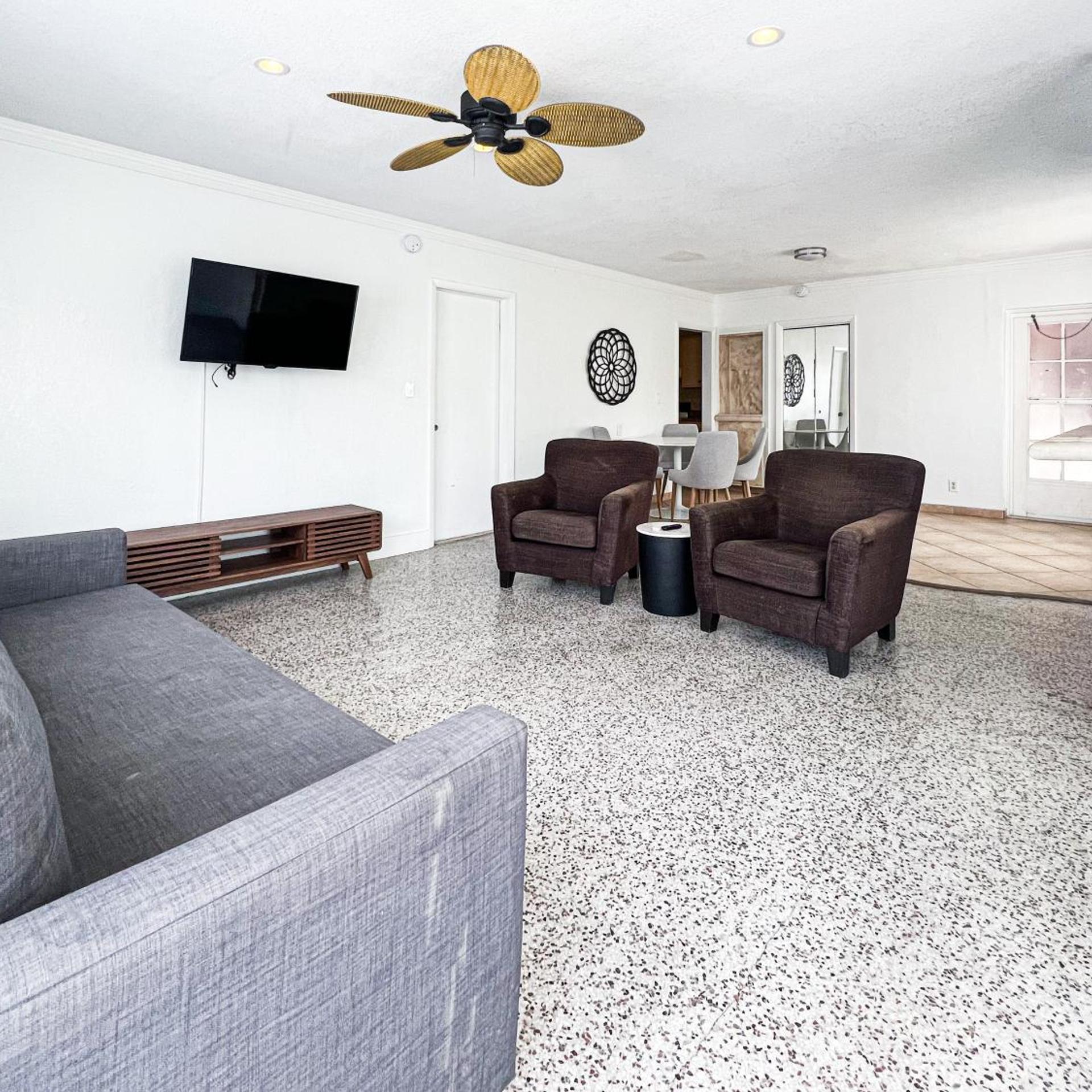 Winterset A North Beach Village Resort Hotel 36/54