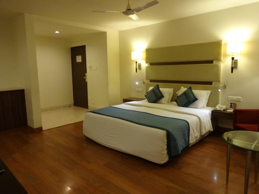 Minerva Grand Banjara 13/33