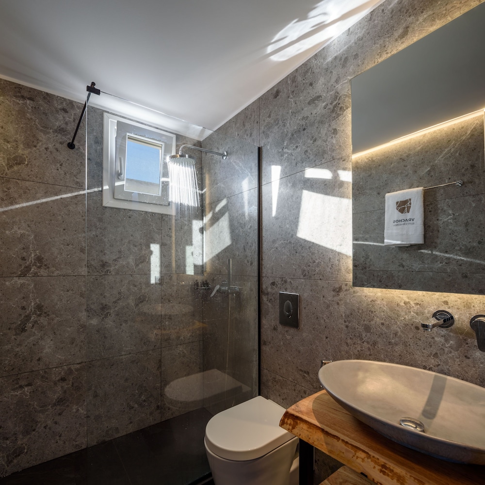 VRACHOS SUITES MYKONOS 73/75