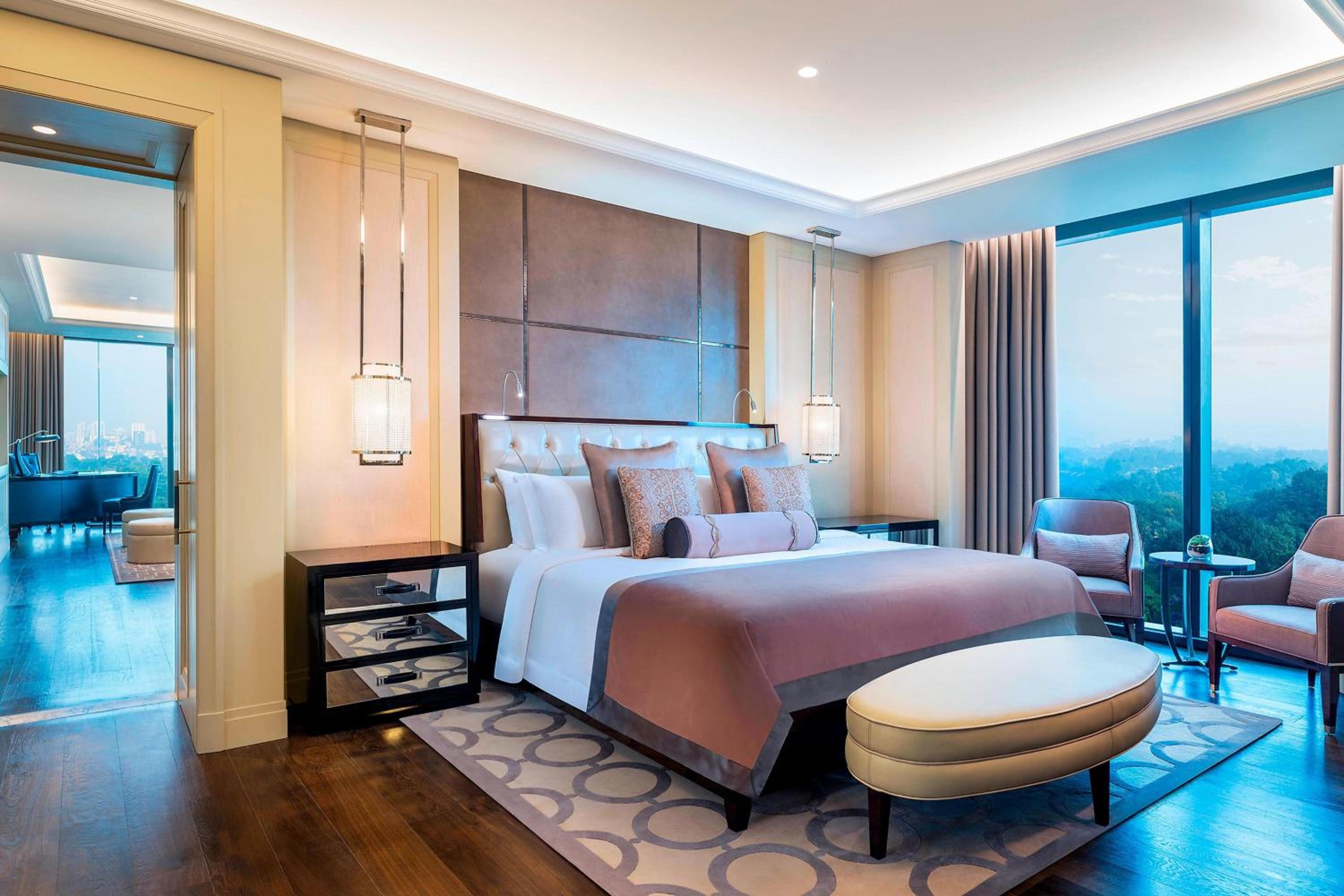 Lake, Suite, Garden View