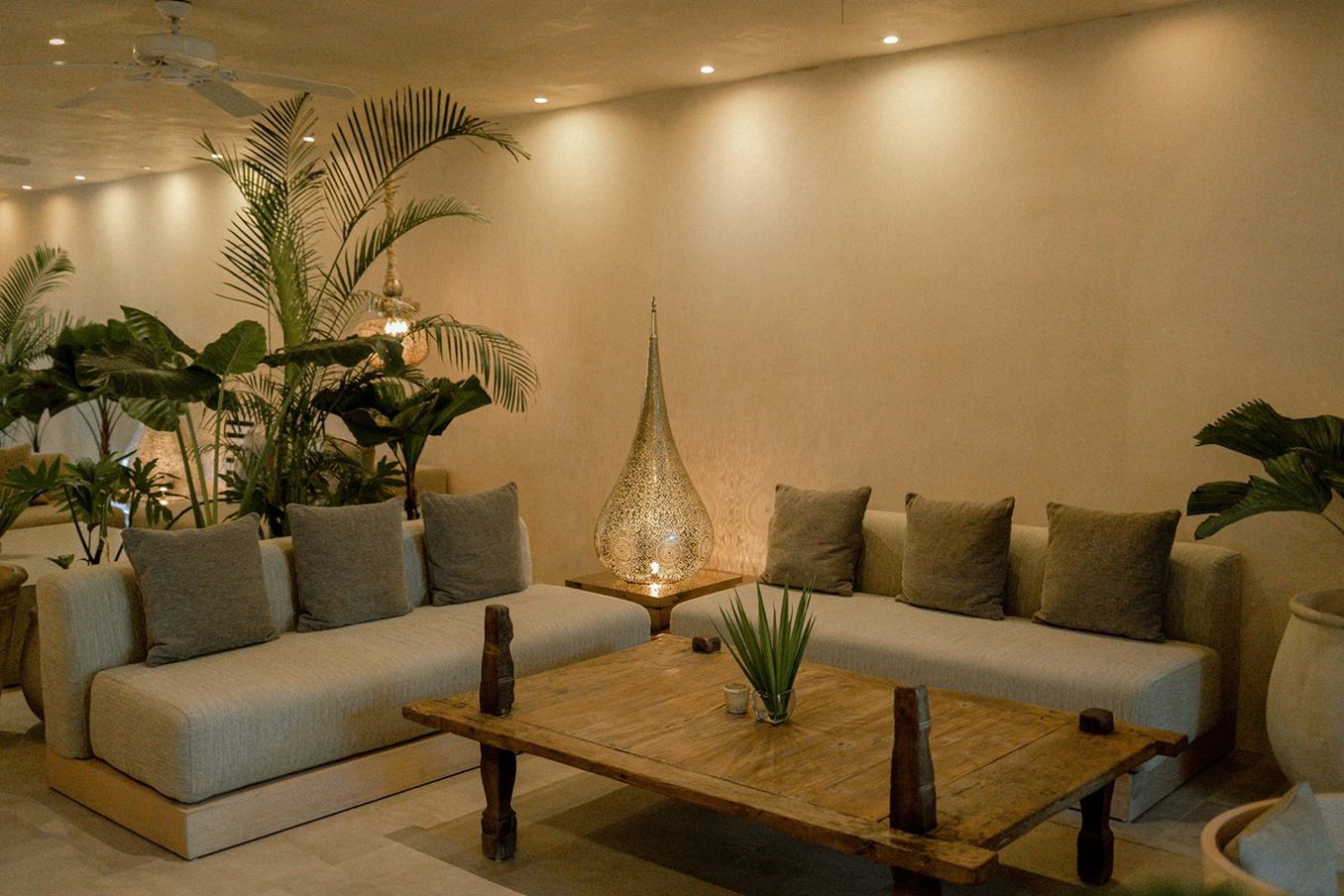 JASHITA HOTEL BOUTIQUE 54/84