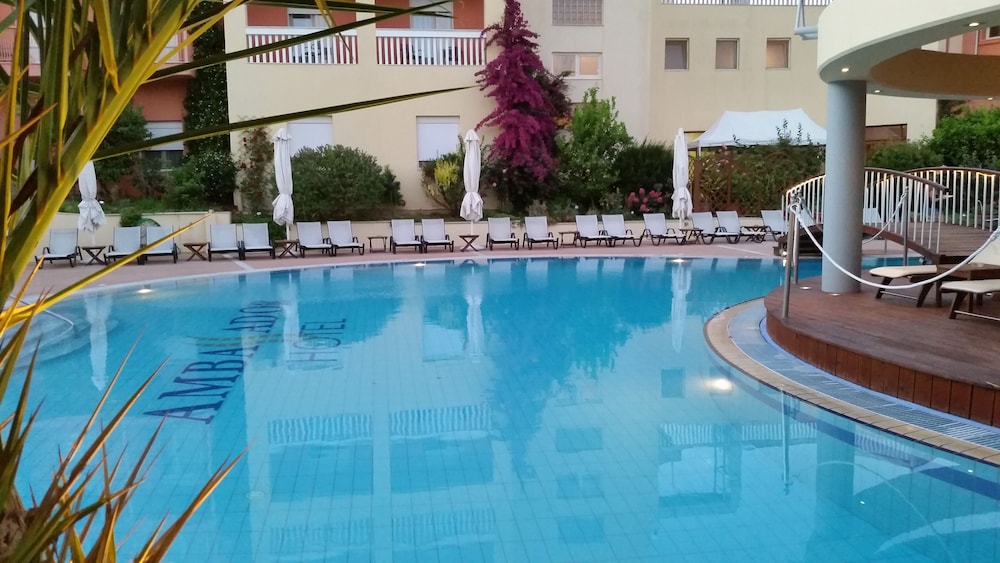 Ambassador Hotel 33/50