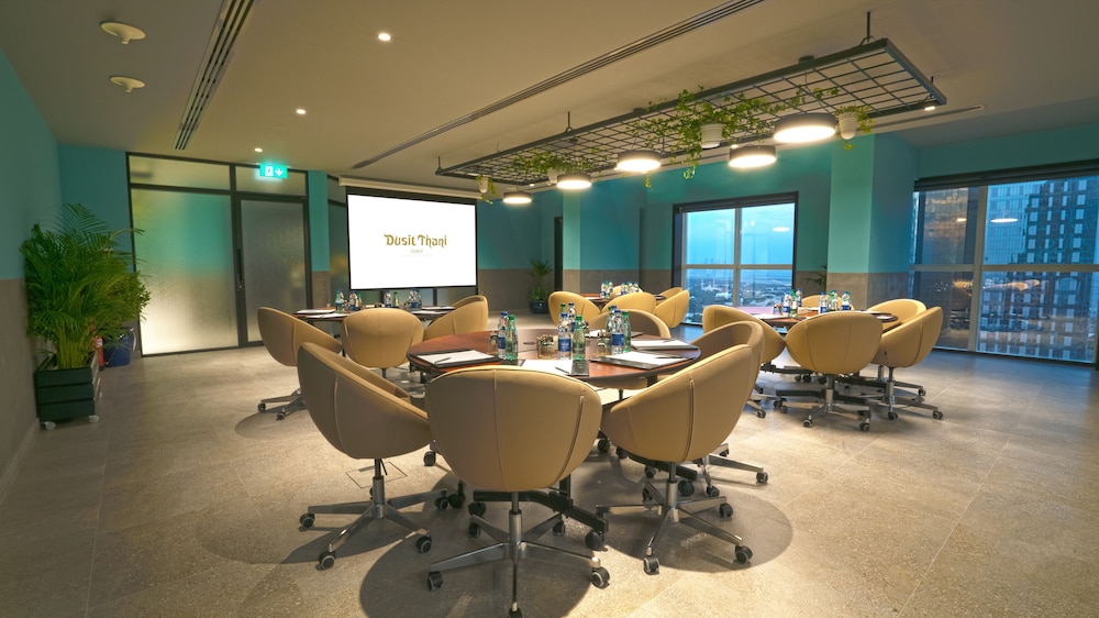 Dusit Thani Dubai 38/50