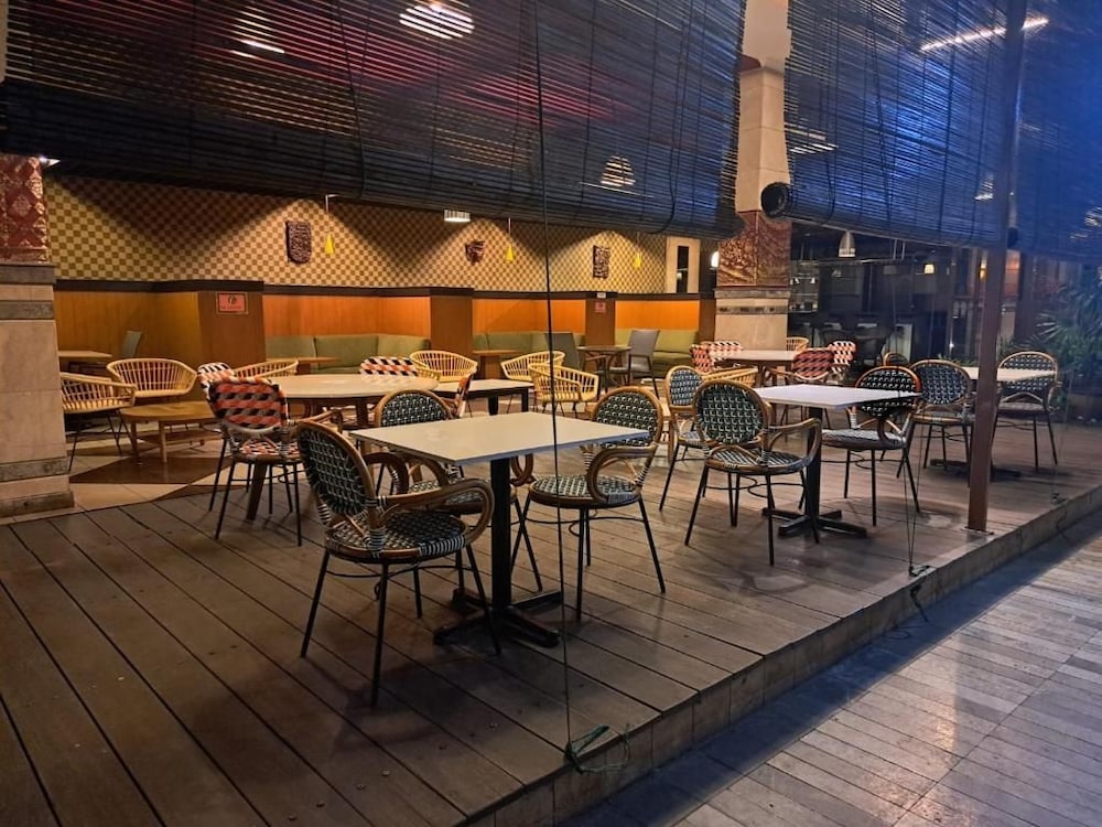 BALI WORLD HOTEL 24/46