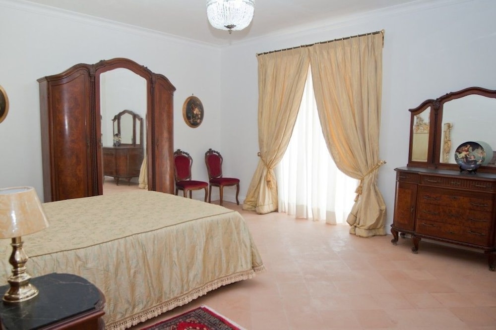Villa Strampelli 8/50