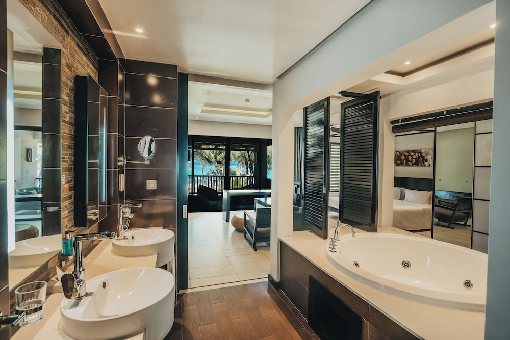 Crystals Beach Resort Belle Mare, a member of Radisson Individuals 55/56