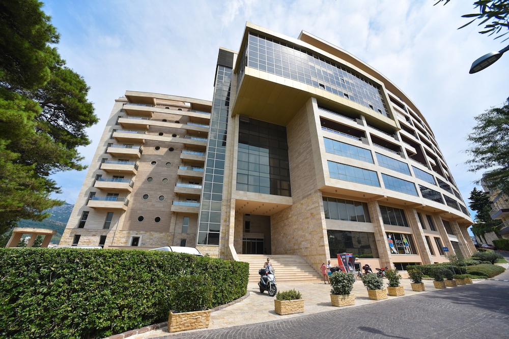 Hotel Harmonia By Dukley 64/64