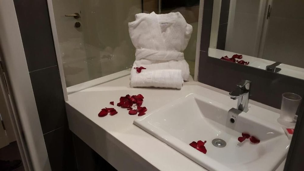 Relax Hotel Casa voyageurs 48/48