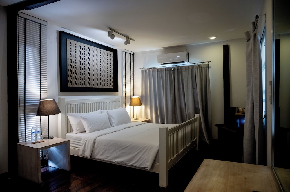 4 BEDROOMS, LUXURY, VILLA
