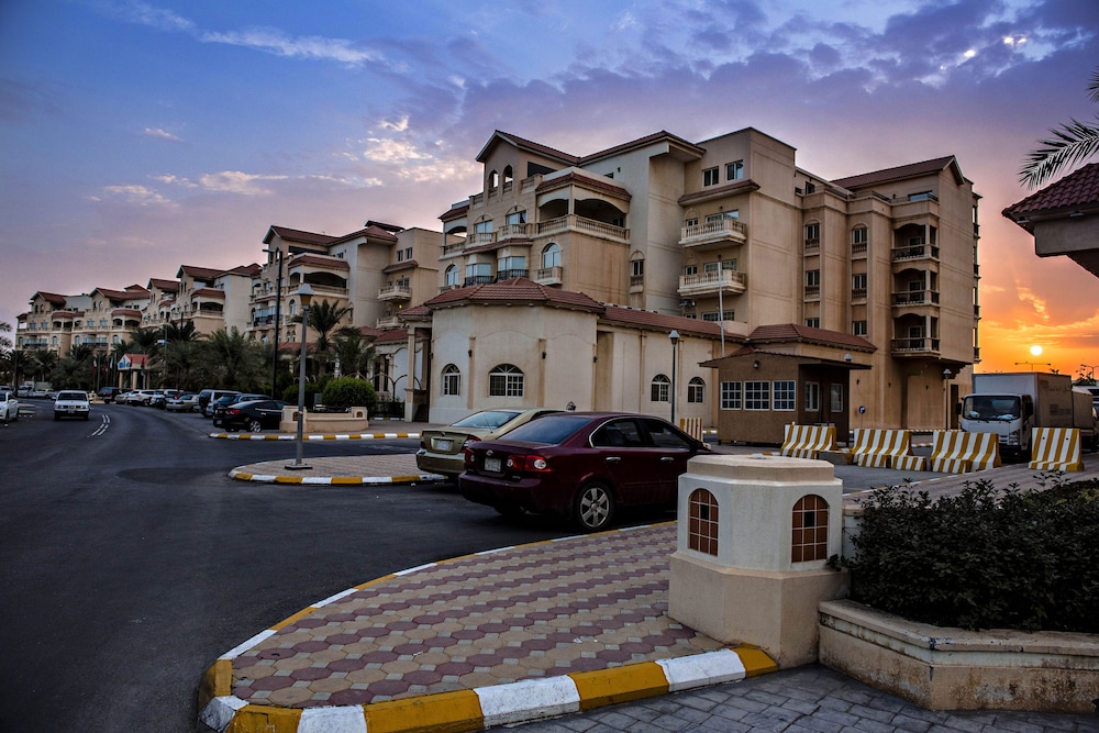 فندق كران(Karan Sharq for Hotel Apartments Company) 62/67
