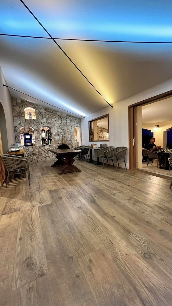 Auberge Ferayola 37/49