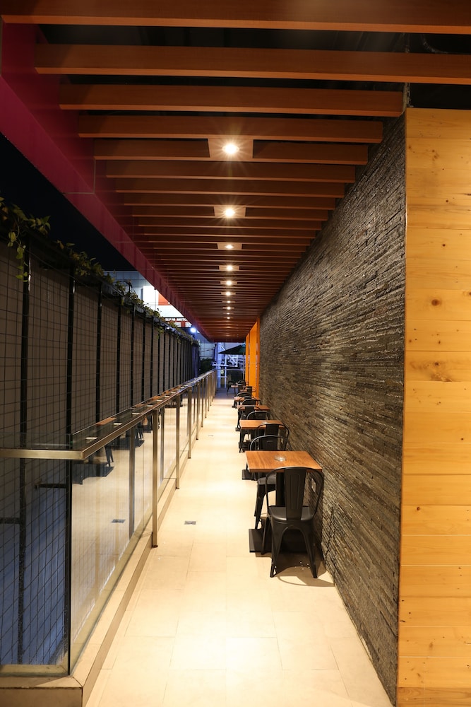 Grand Citihub Hotel Kajoetangan 60/61