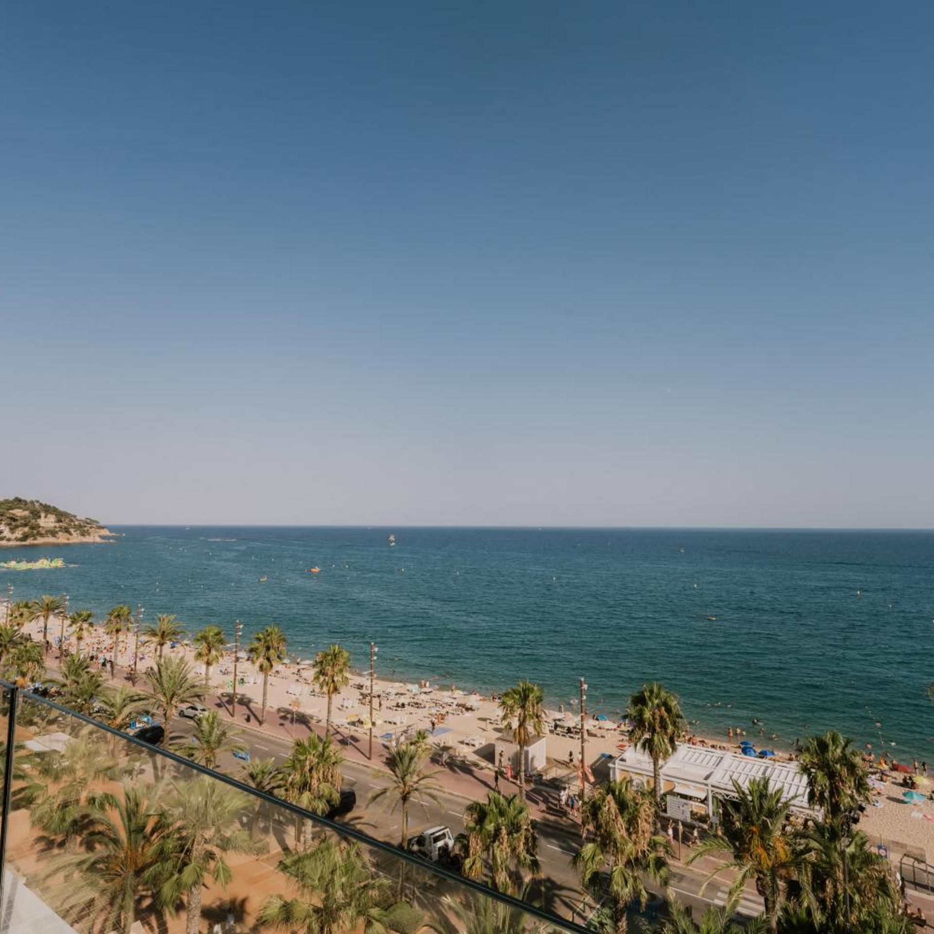 Suites by Miramar 33/50