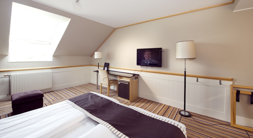 Home Hotel Fregatten 14/50