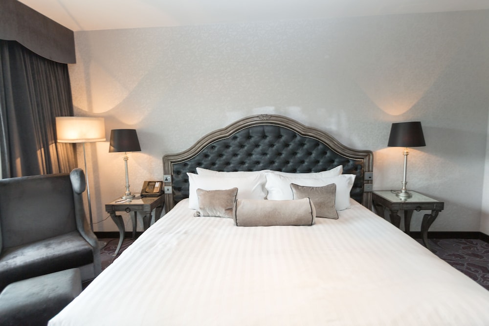 Hilton London Syon Park 20/81