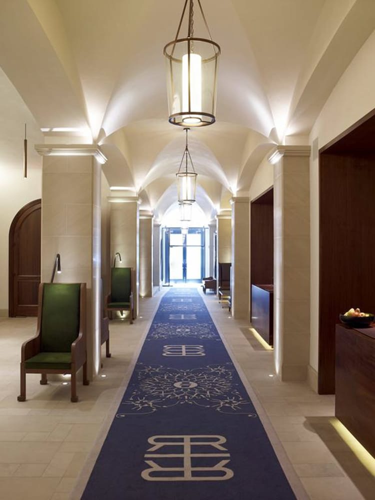 Refinery Hotel 13/48