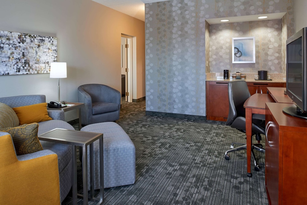 Sonesta Select Indianapolis Carmel 28/40