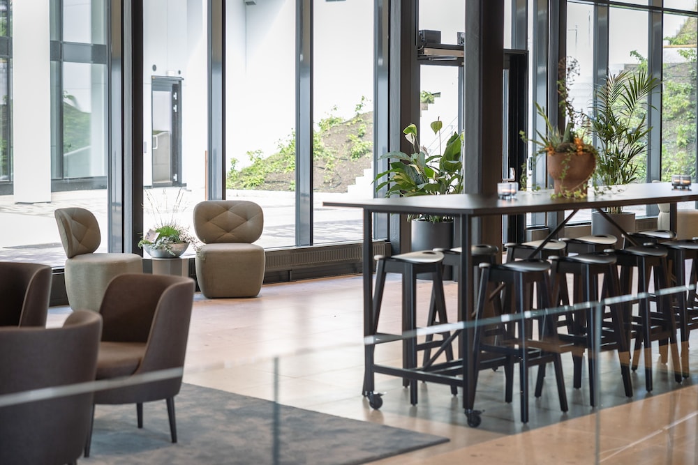 Quality Hotel Grand Larvik 60/73