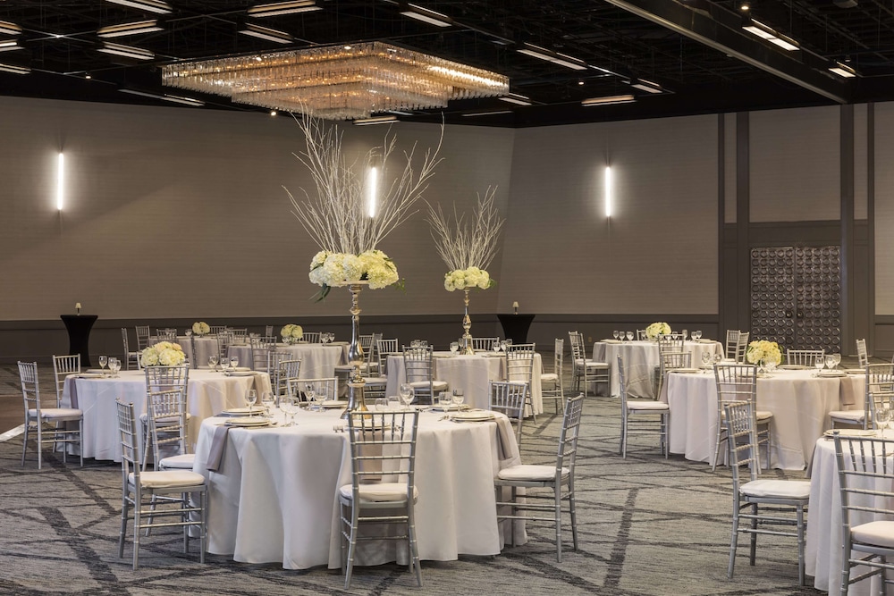 Hyatt Regency Houston 59/71
