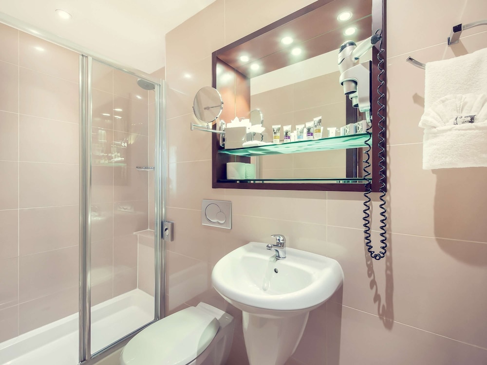 Mercure London Paddington Hotel 30/77