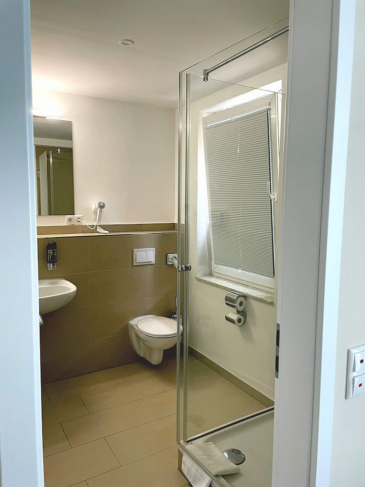 Hotel Jeta 49/50