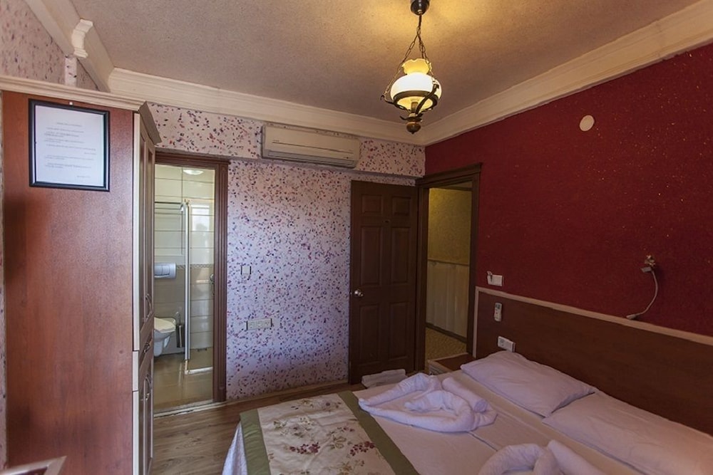 Mevsim Otel 7/13