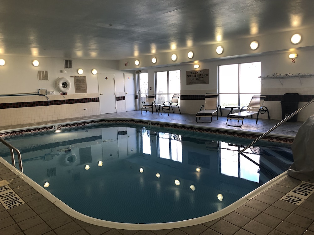 Best Western Worlds Of Fun Inn & Suites 3/41