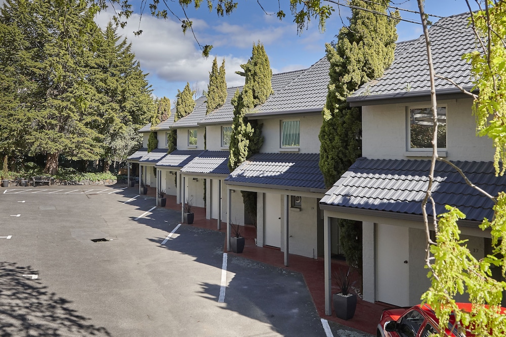 Elphin Motel and Serviced Apartments 45/50