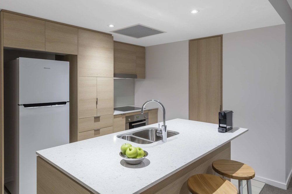 Avani Broadbeach Residences 62/74