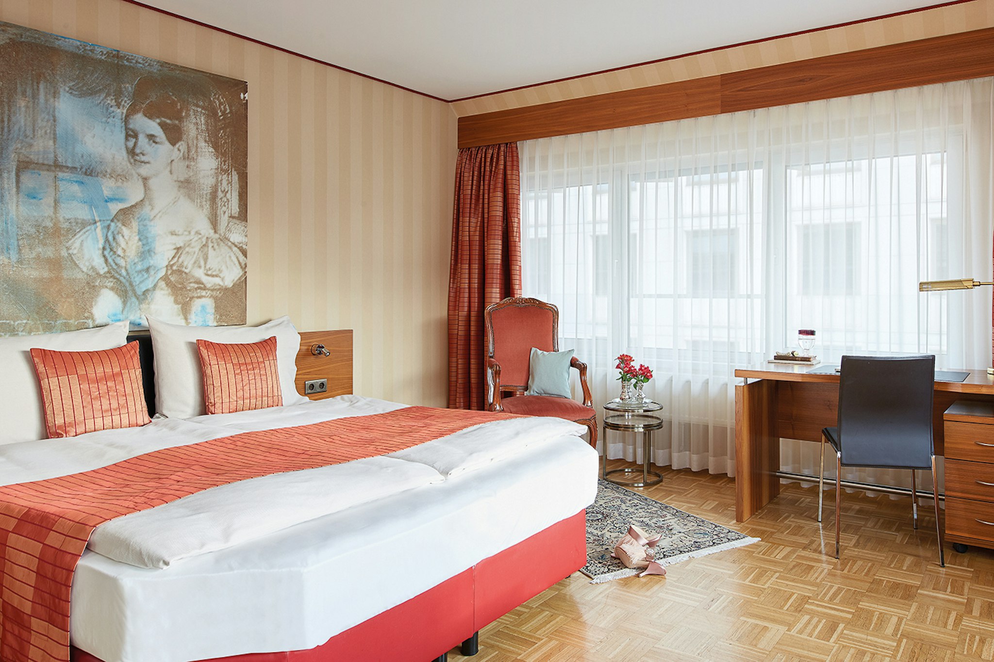 EXECUTIVE, APARTMENT, DOUBLE BED