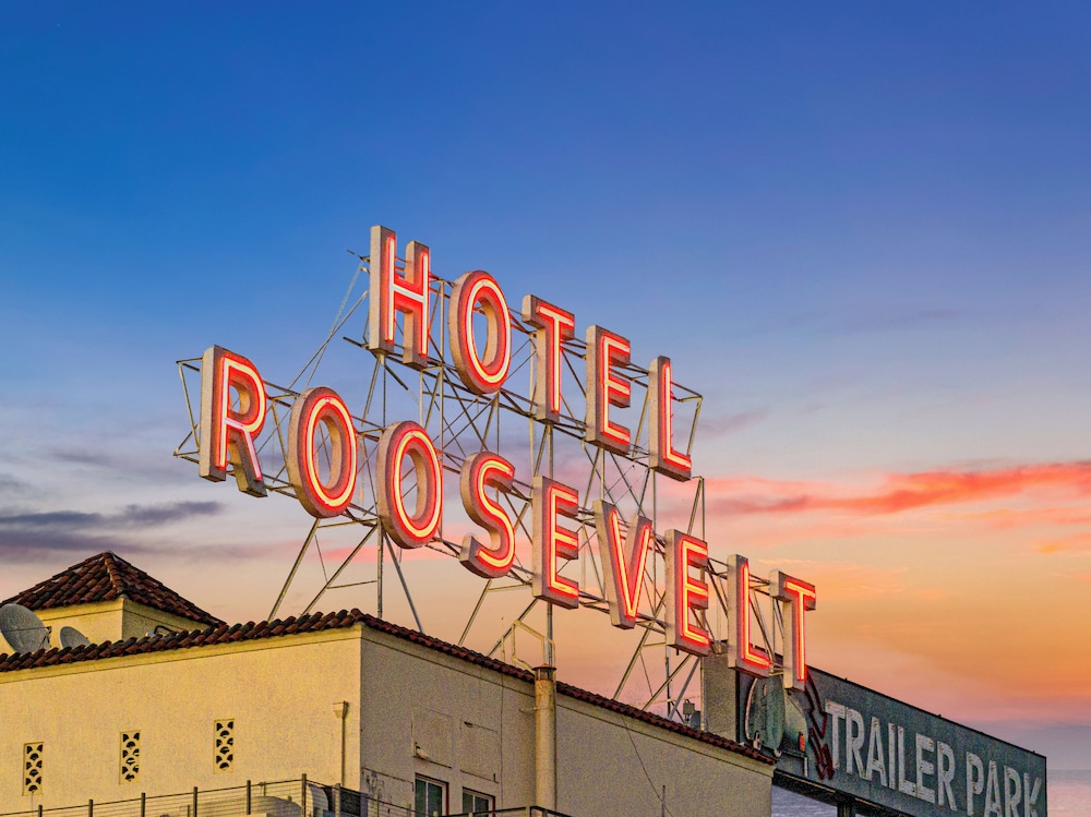 The Hollywood Roosevelt 6/50