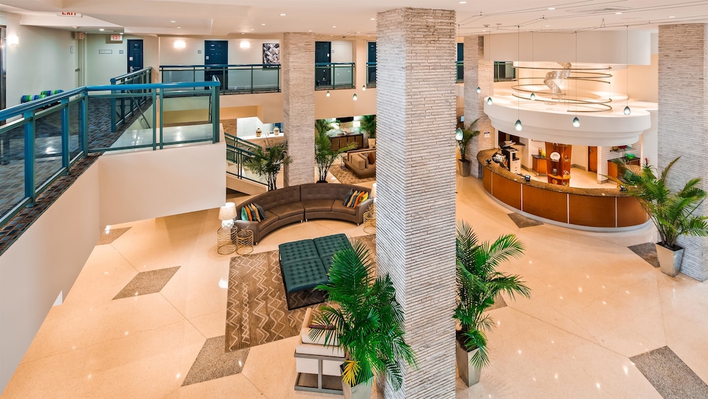 Best Western Plus Atlantic Beach Resort 37/44