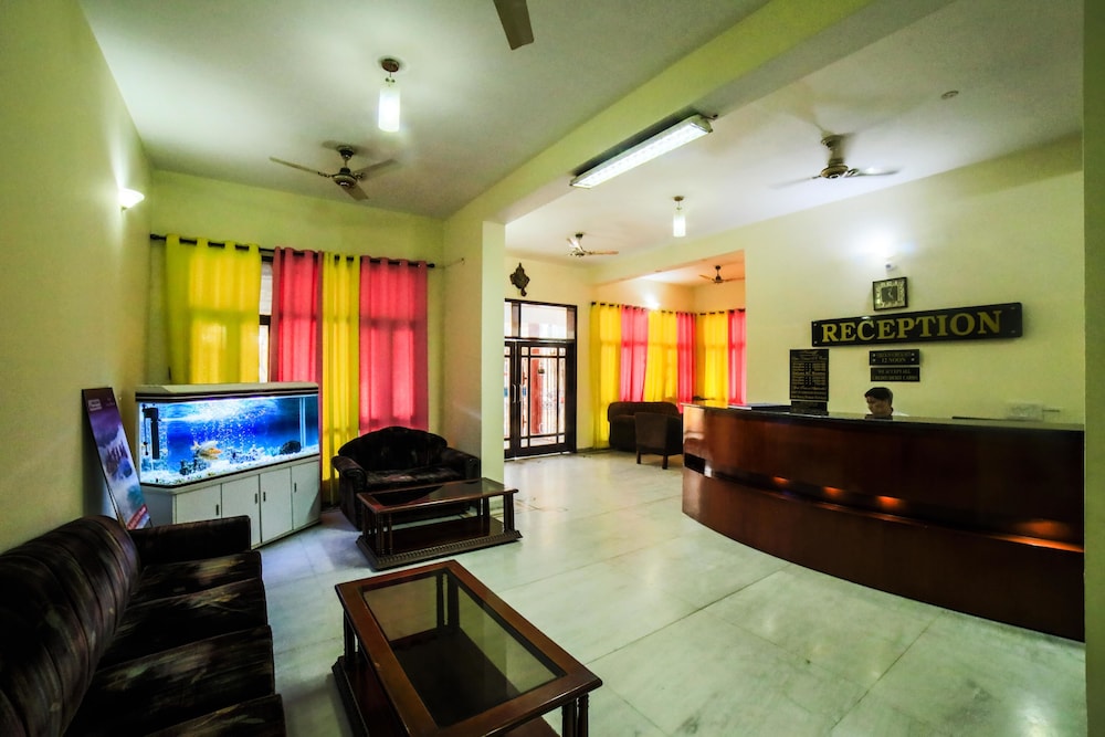 Hotel Neeraj Bhawan 2/20