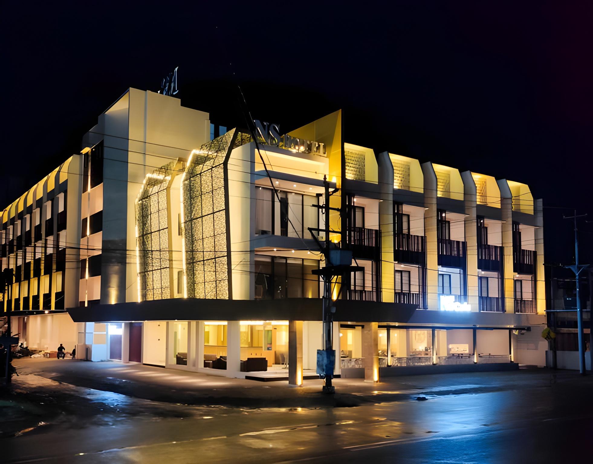 NS Hotel by Dominic 14/16
