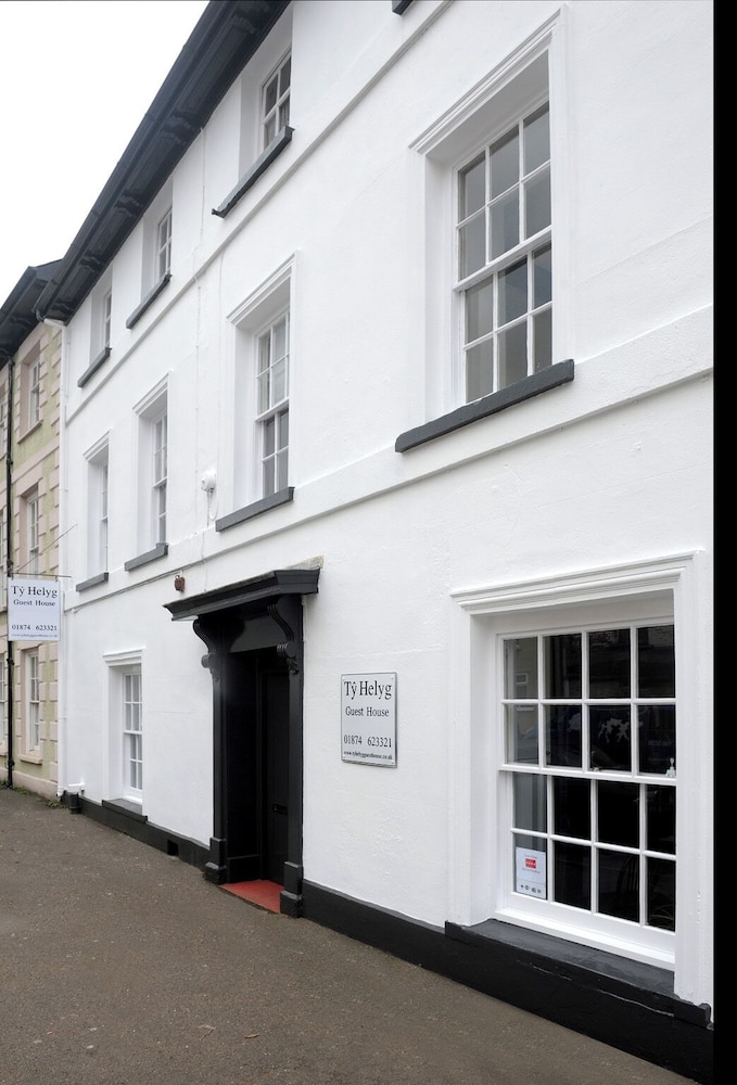 Ty Helyg Guest House 3/50