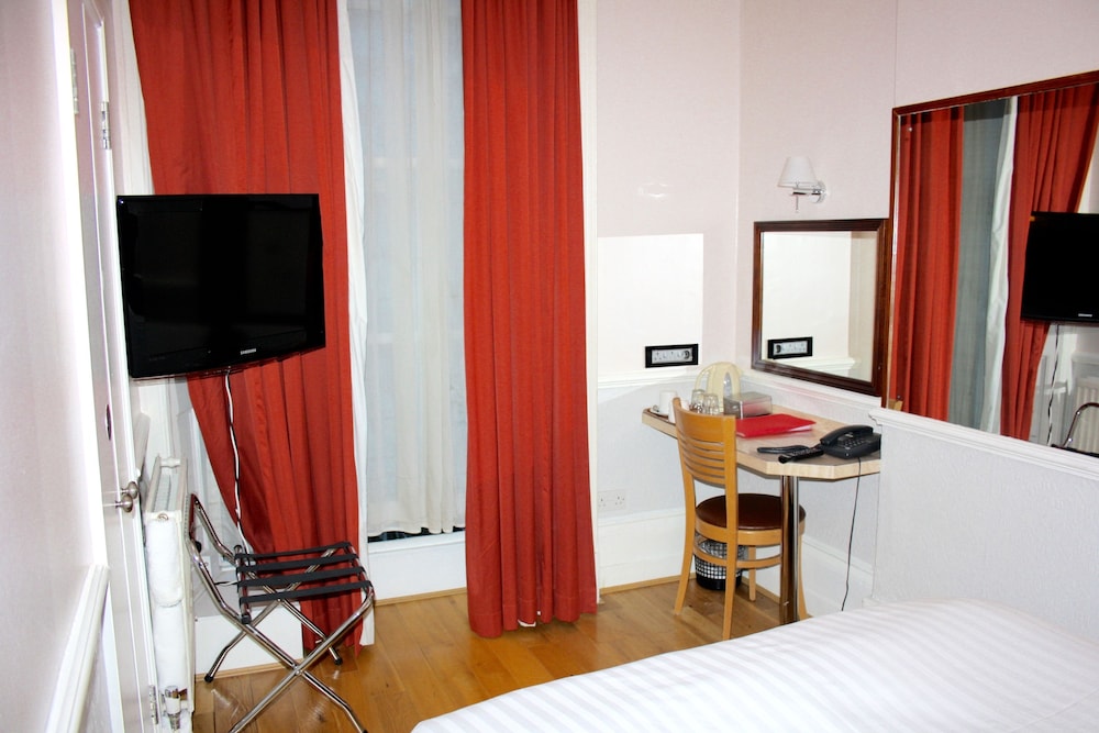 Rhodes Hotel 29/66