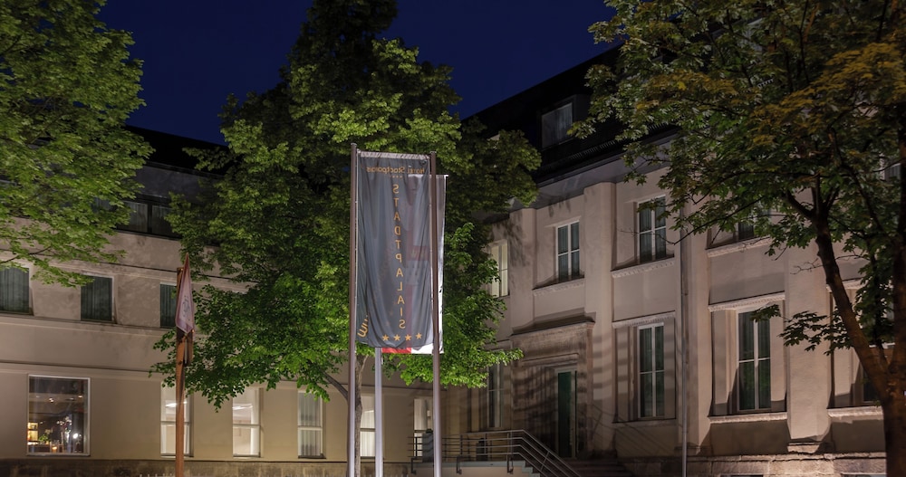 Hotel Stadtpalais 39/50
