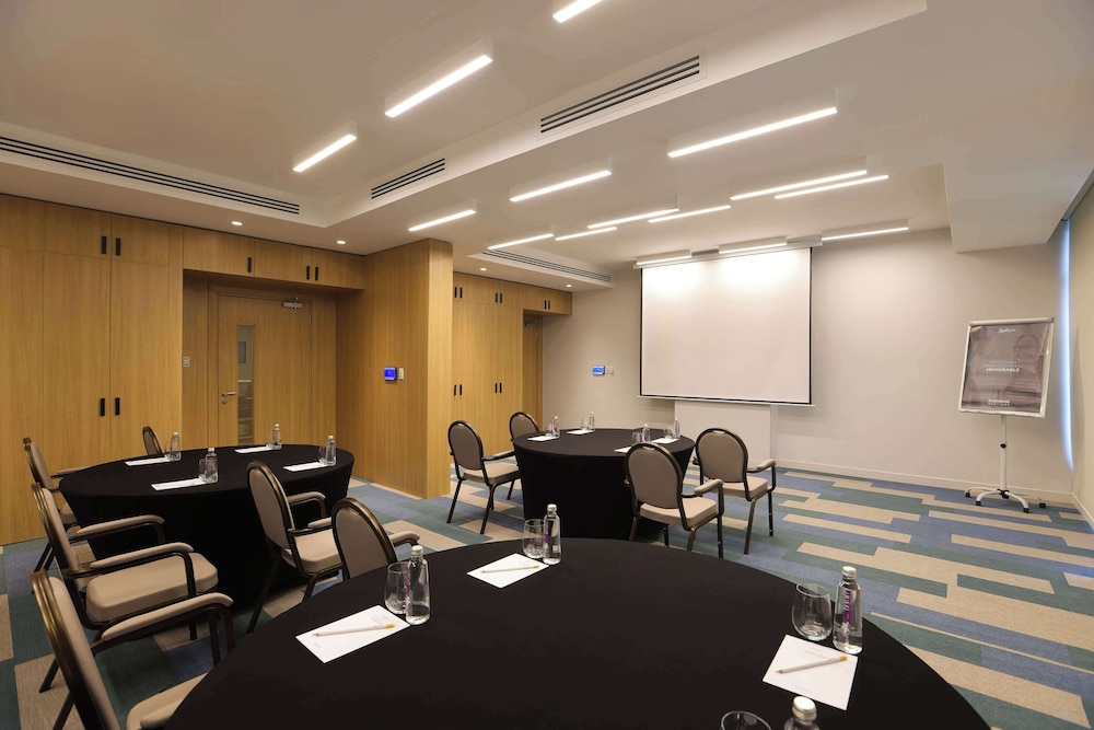 Radisson Hotel & Residence Riyadh Olaya 61/65