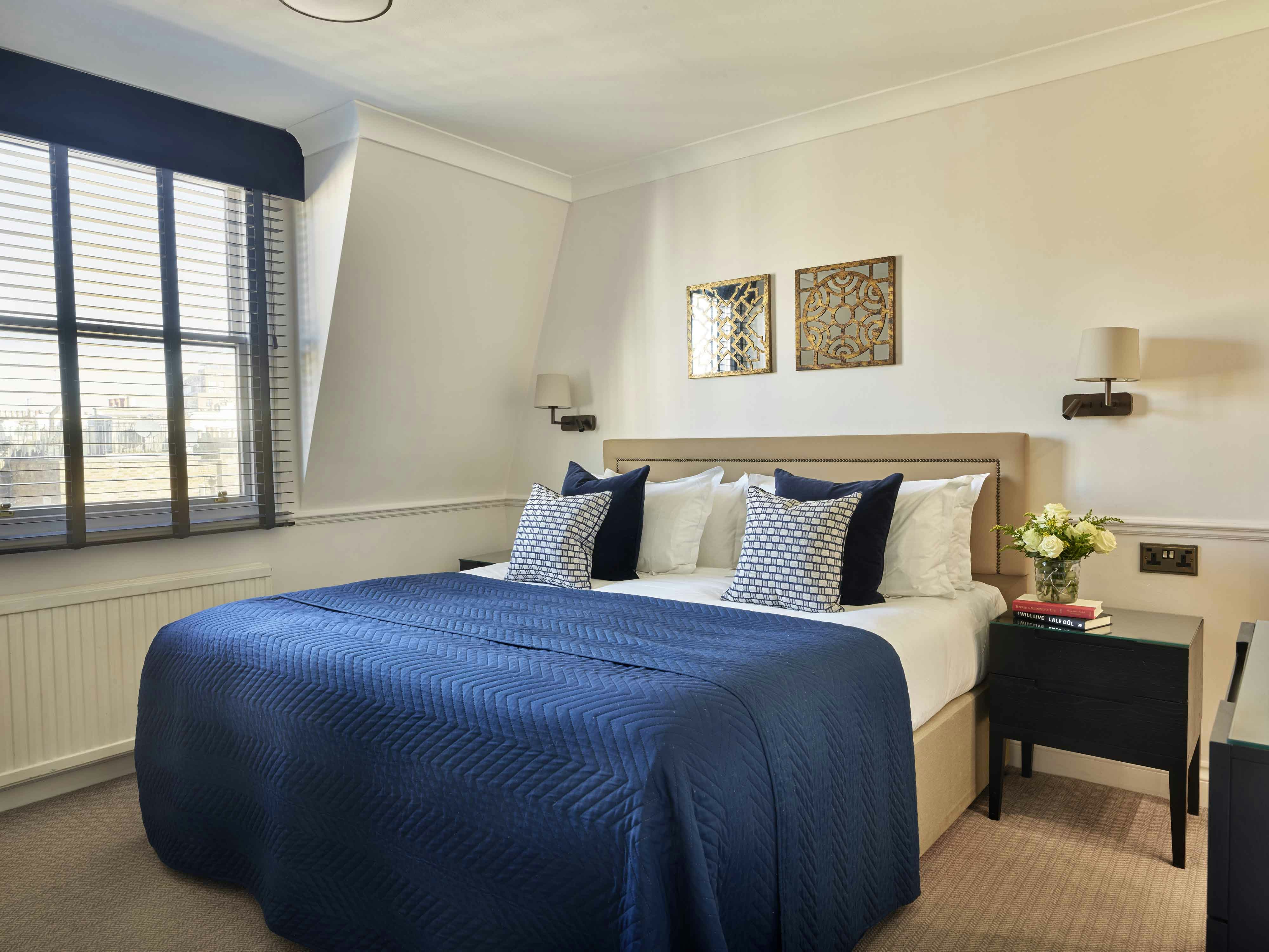 COLLINGHAM SERVICED APARTMENTS 8/56