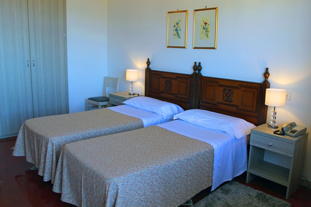 Mediterranee Hotel 10/63