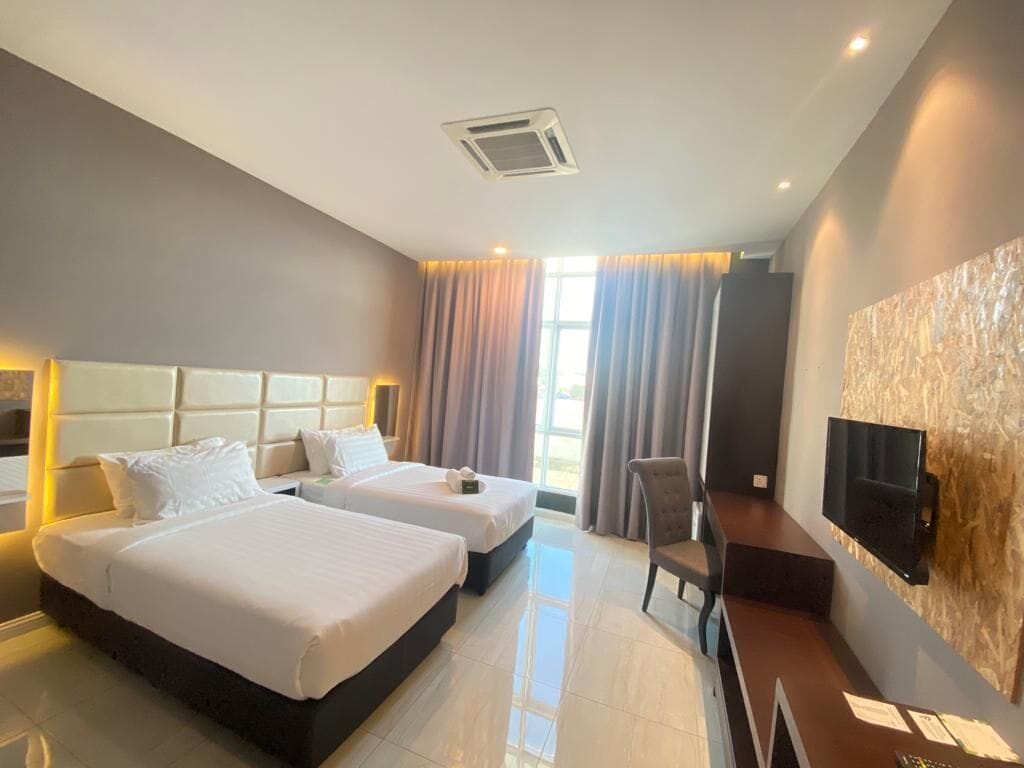 Deluxe, Twin Beds