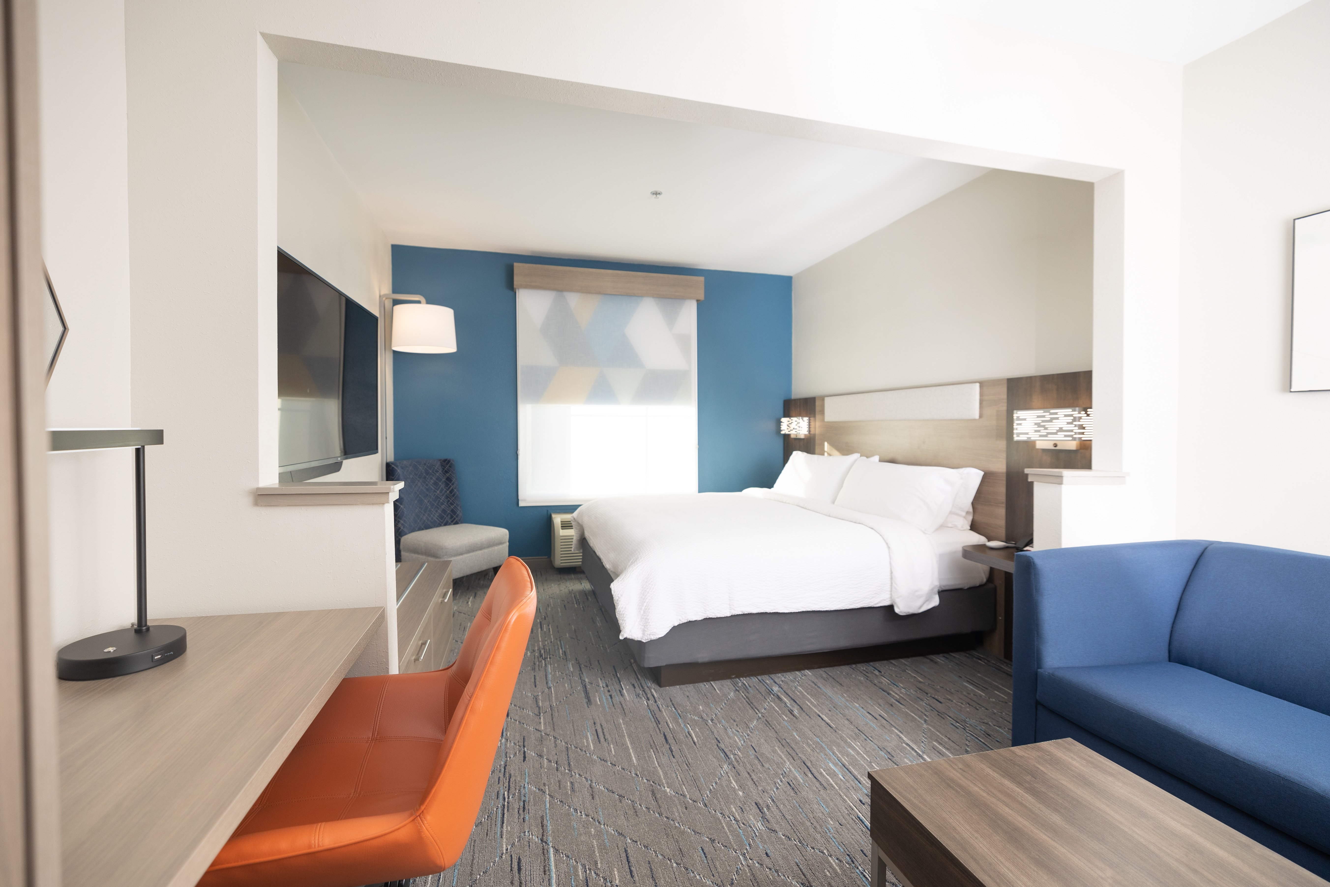 Suite, King Bed